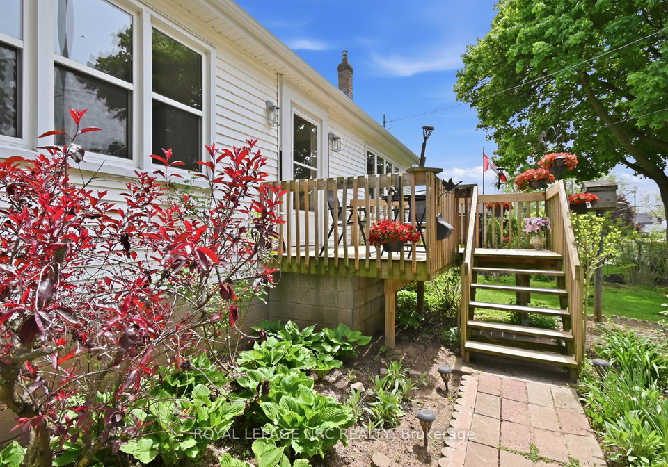 6010-carlton-avenue-niagara-falls-ontario-x13168014