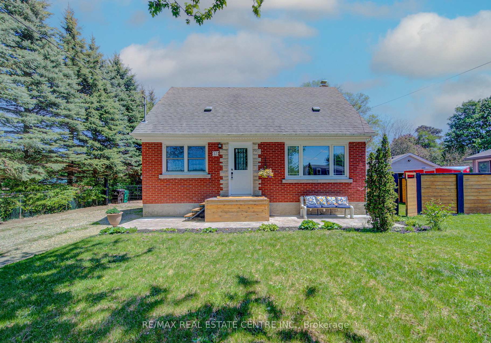 17-daniel-avenue-kitchener-ontario-x13168094