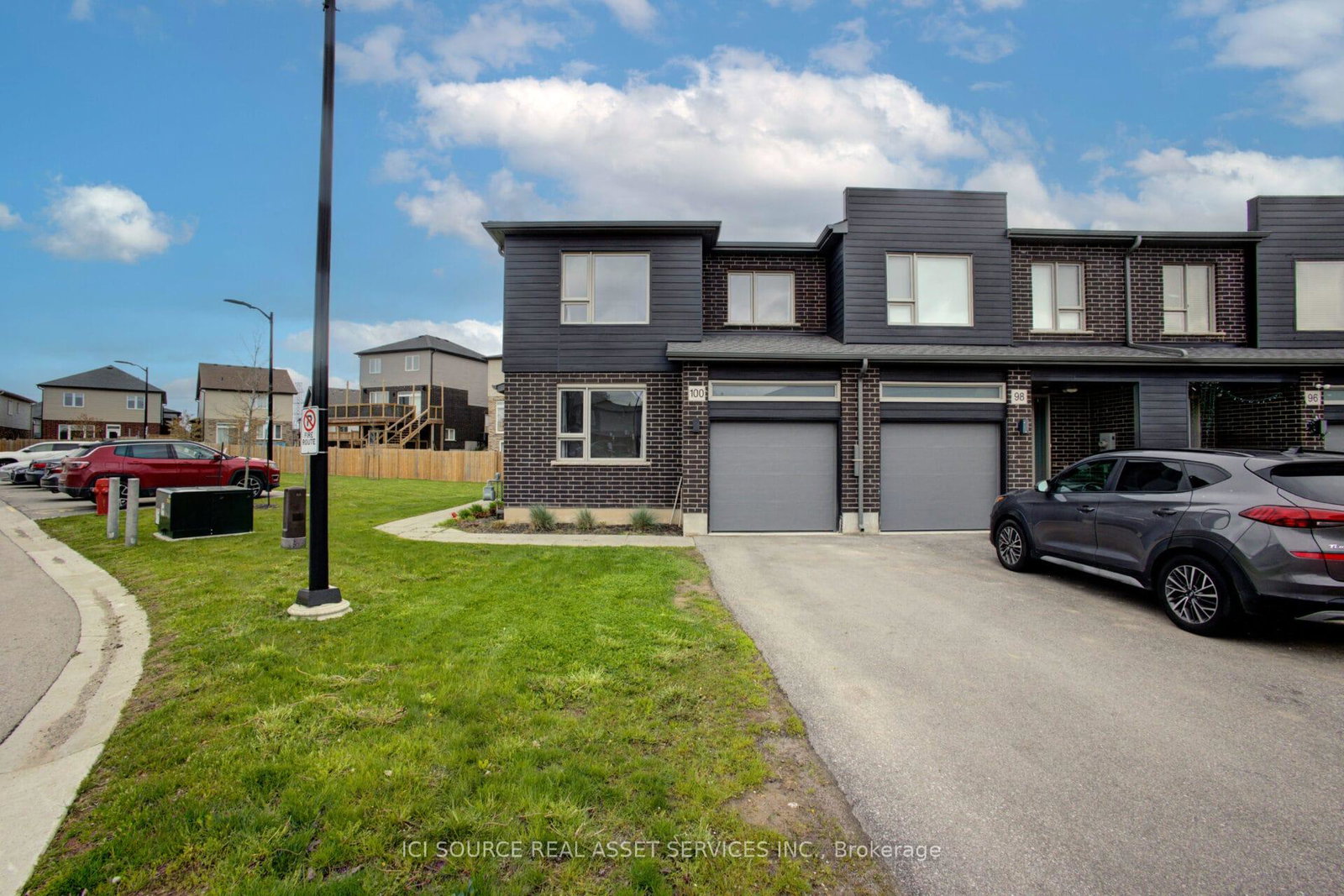 100-pony-way-kitchener-ontario-x13168182