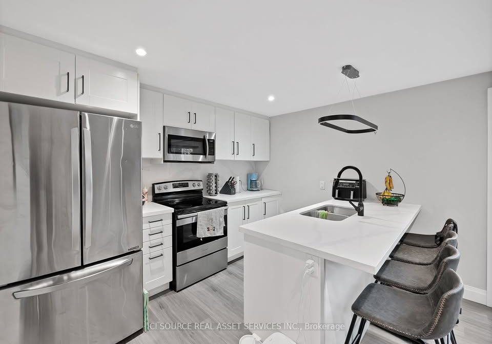 493-queen-victoria-drive-hamilton-ontario-x13168202