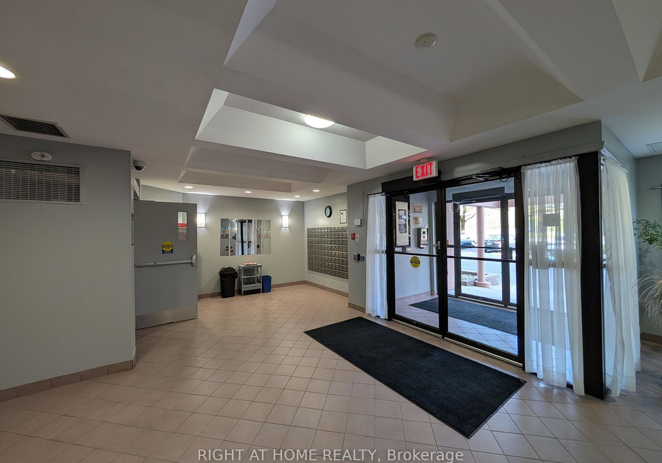 860-commissioners-road-e-london-south-ontario-x13168248