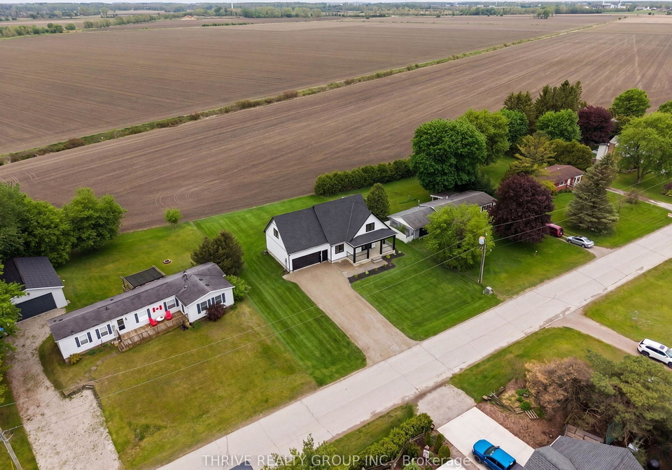 9887-eric-street-lambton-shores-ontario-x13168494