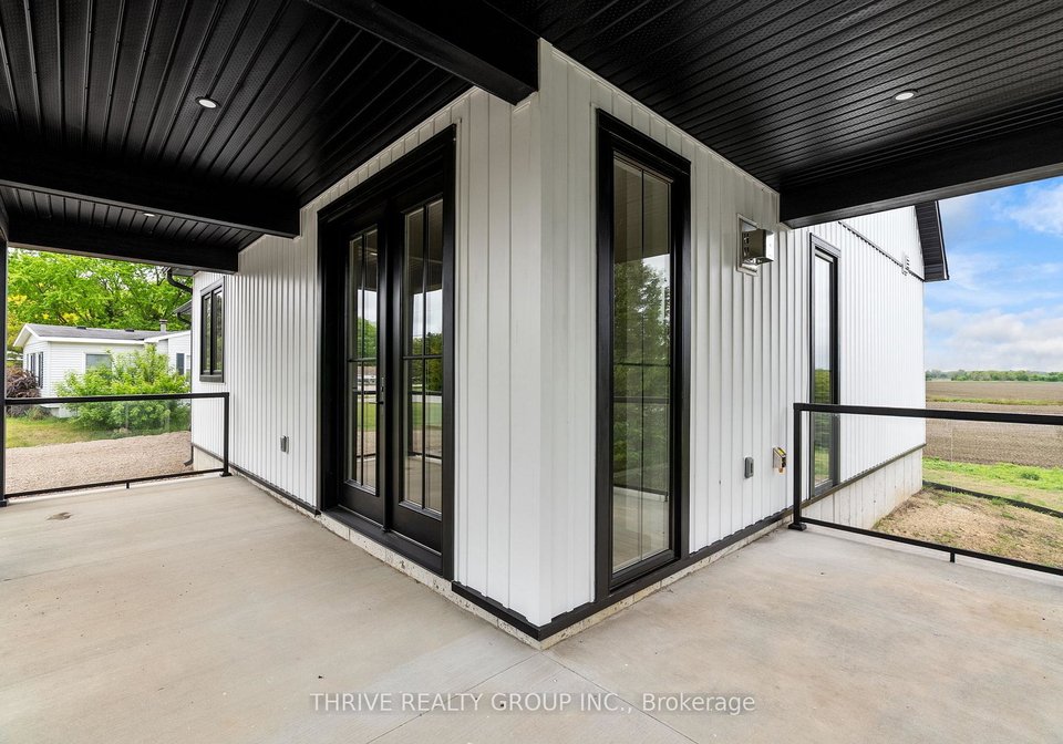 9887-eric-street-lambton-shores-ontario-x13168494