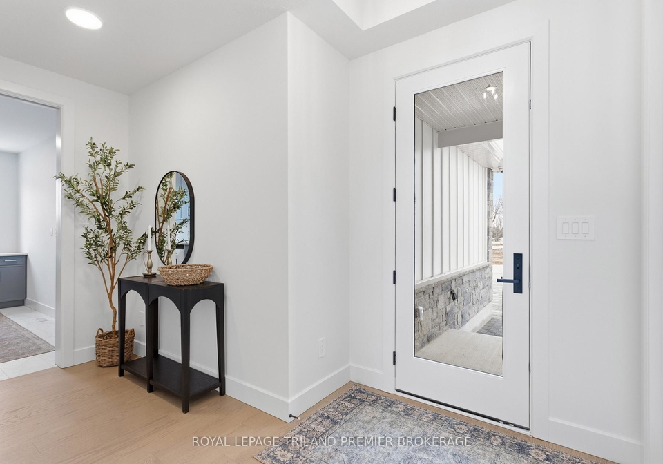 108-dearing-drive-south-huron-ontario-x13168690