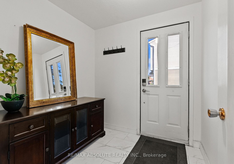 413-woodfield-drive-ottawa-ontario-x13168916