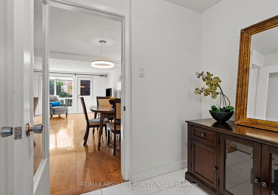 413-woodfield-drive-ottawa-ontario-x13168916