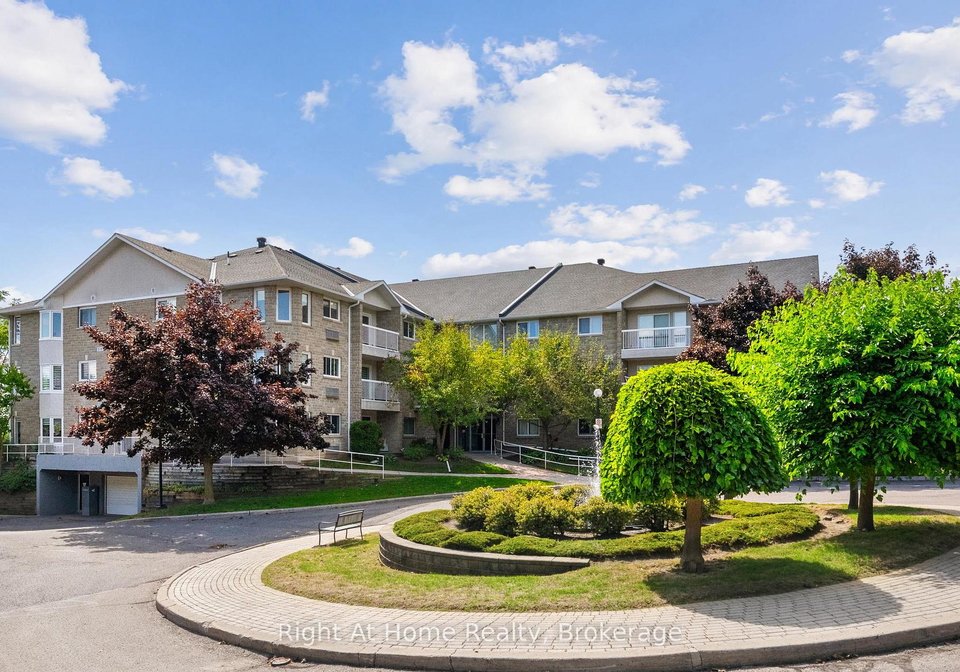 1099-clonsilla-avenue-peterborough-ontario-x13169052