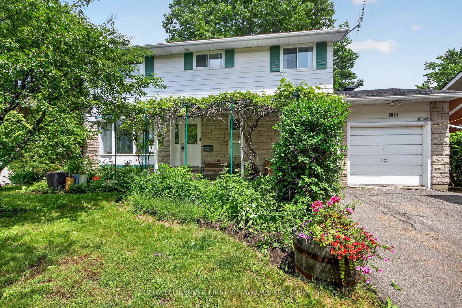 2061-balharrie-avenue-ottawa-ontario-x13169164