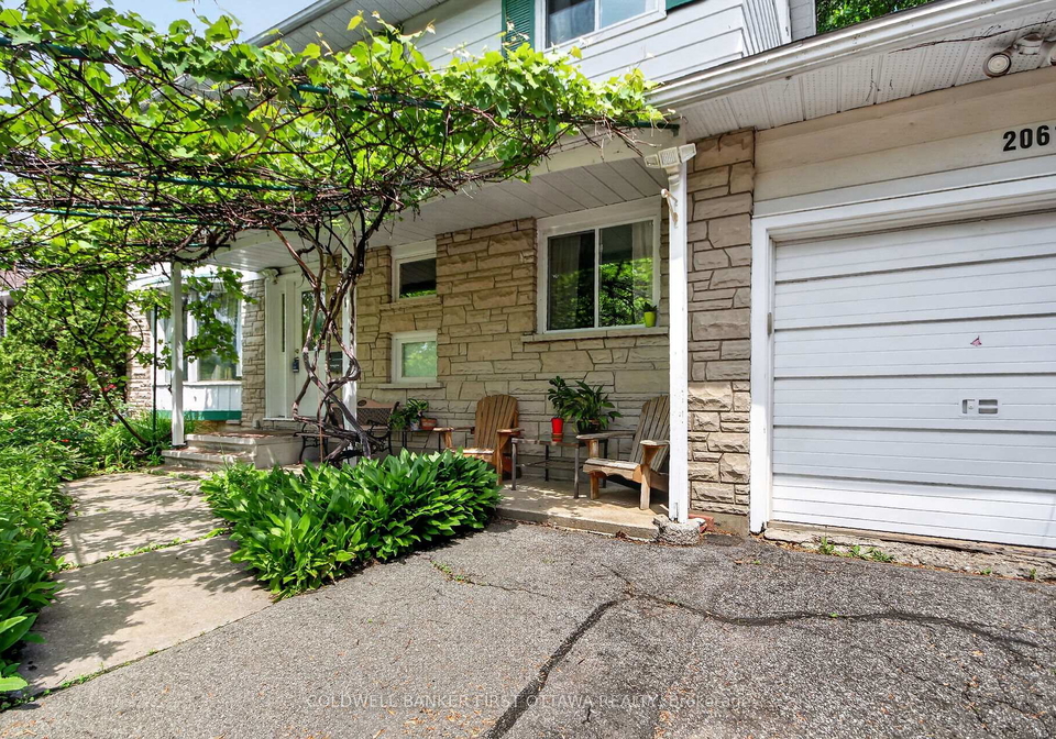 2061-balharrie-avenue-ottawa-ontario-x13169164
