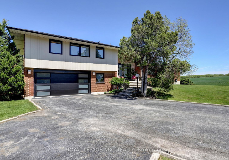 44-fifty-road-hamilton-ontario-x13169242
