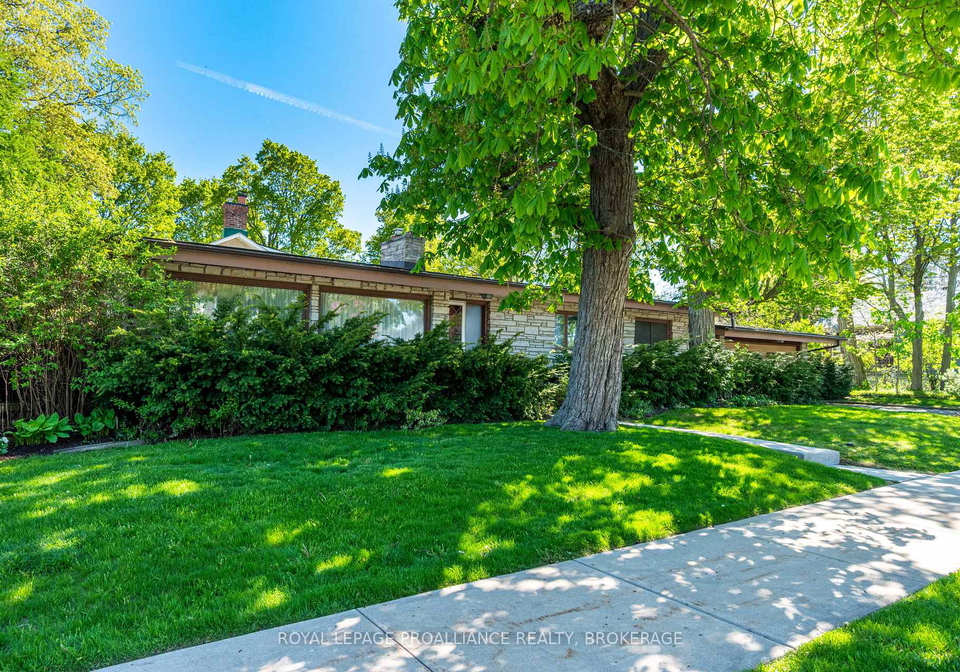 2-churchill-street-kingston-ontario-x13169250