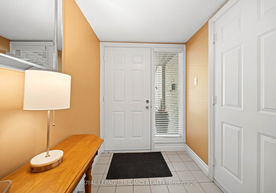 1399-commissioners-road-w-london-south-ontario-x13169592