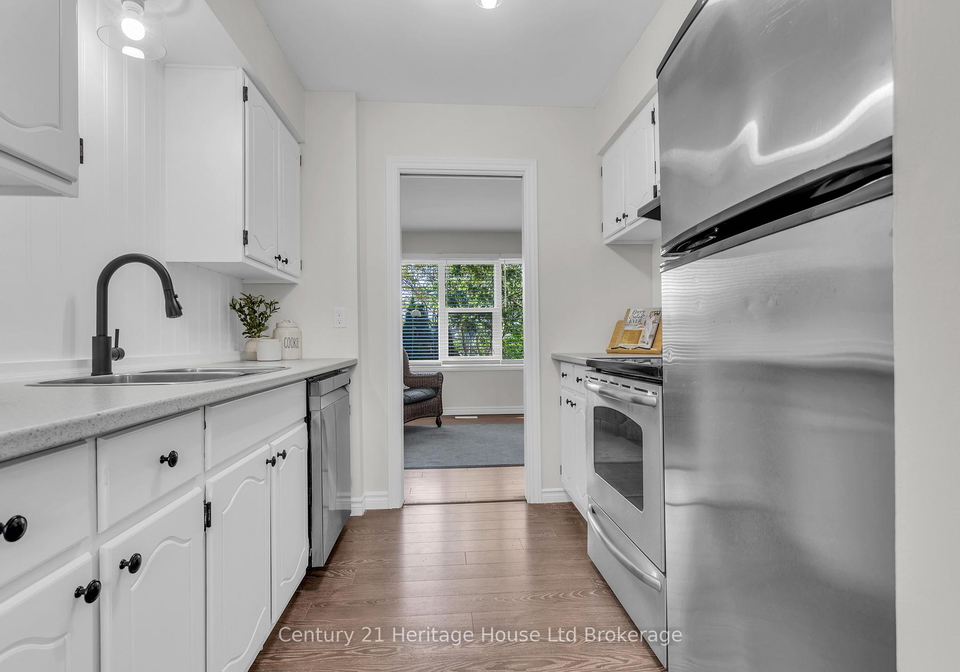 144-concession-street-e-tillsonburg-ontario-x13169640