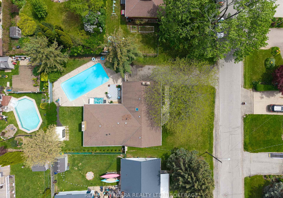 4-mackie-street-st-catharines-ontario-x13169732