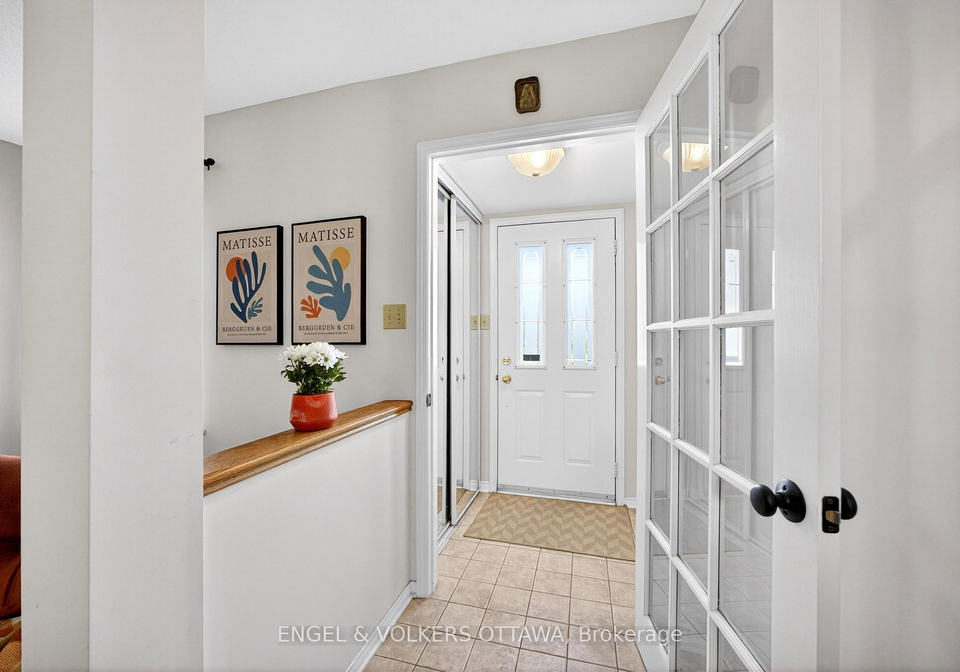 36-brigadier-private-ottawa-ontario-x13169886