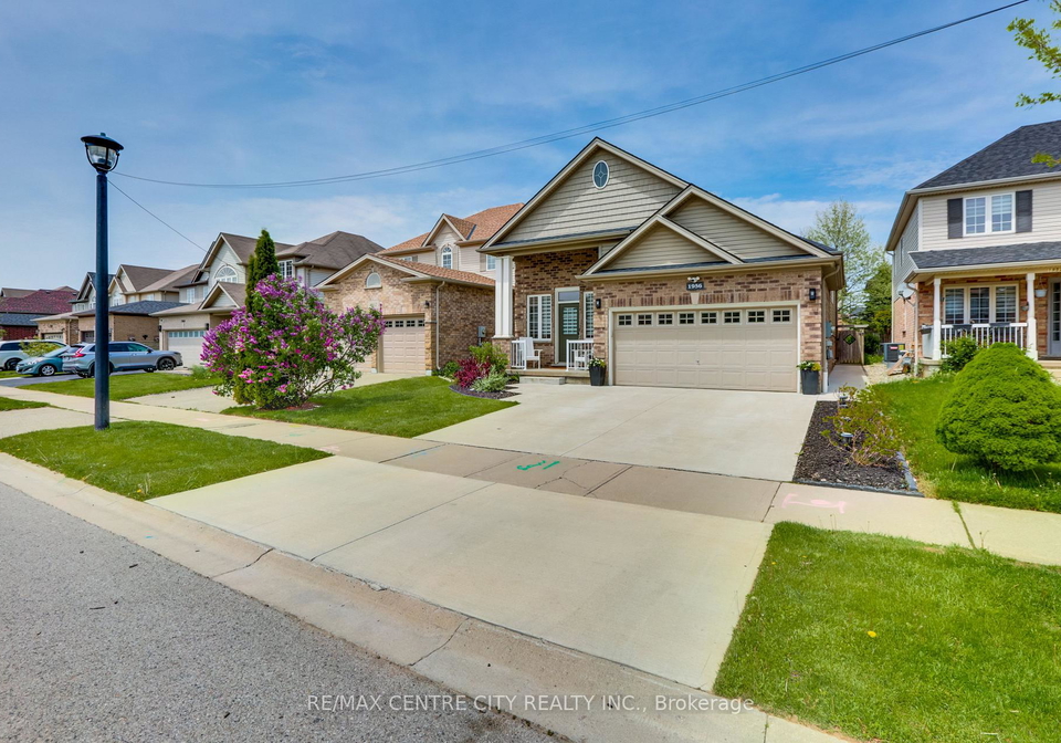 1956-foxwood-avenue-london-north-ontario-x13169922