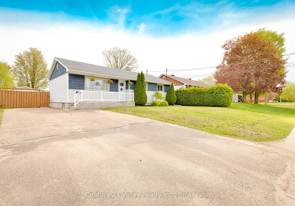 36-mary-street-petawawa-ontario-x13170170
