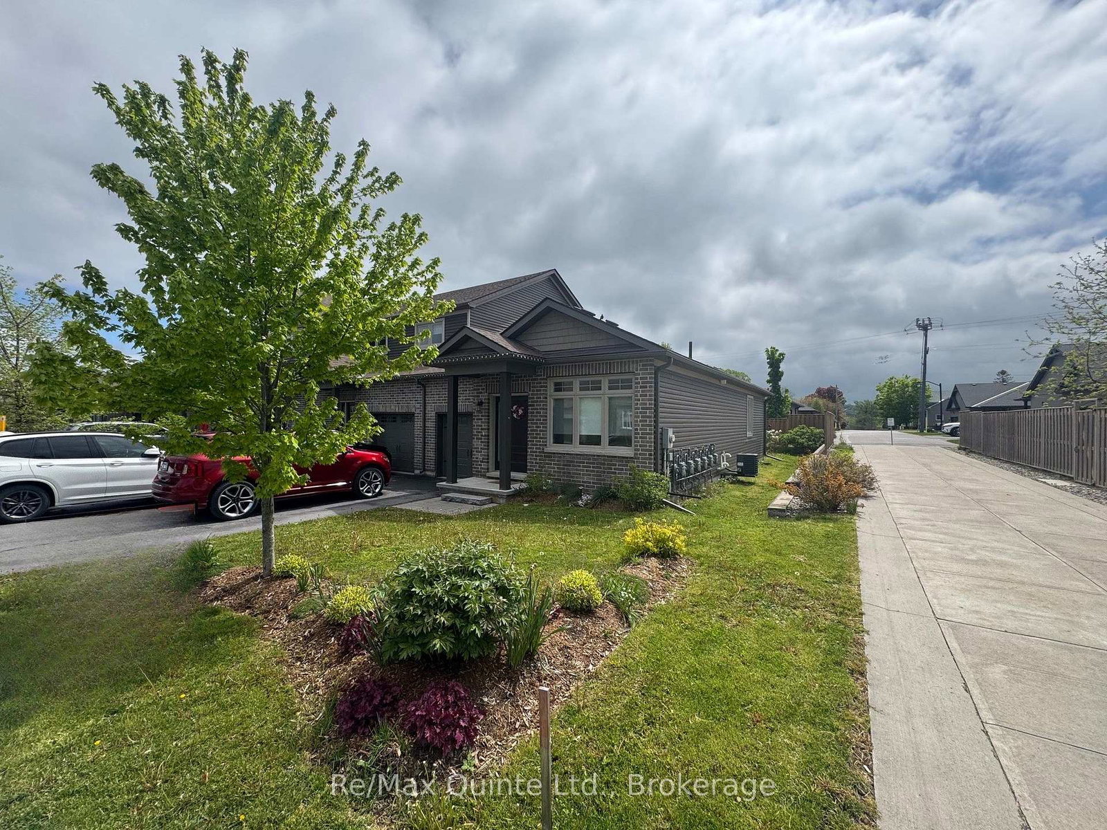 28-curtis-street-prince-edward-county-ontario-x13170330