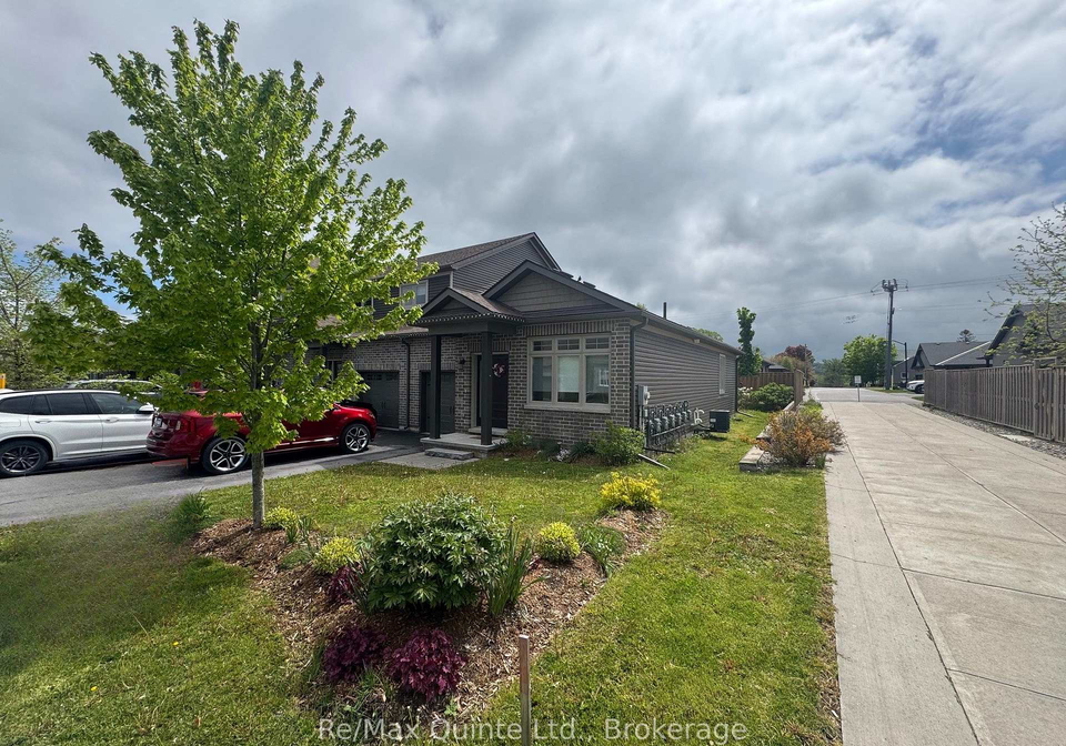 28-curtis-street-prince-edward-county-ontario-x13170330