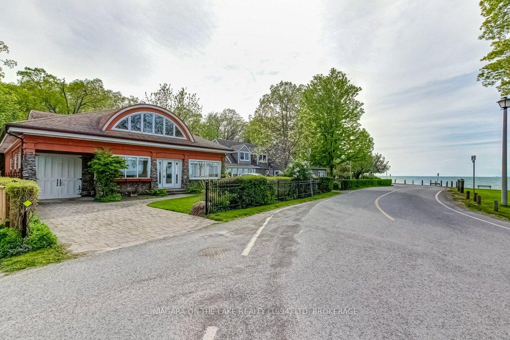 34-vincent-avenue-niagara-on-the-lake-ontario-x13170342