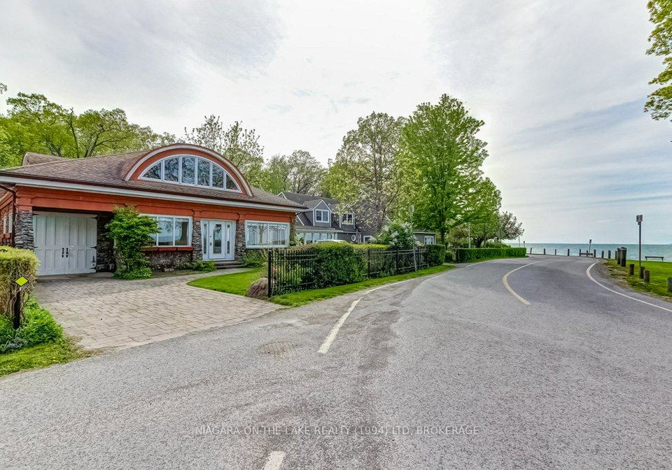 34-vincent-avenue-niagara-on-the-lake-ontario-x13170342