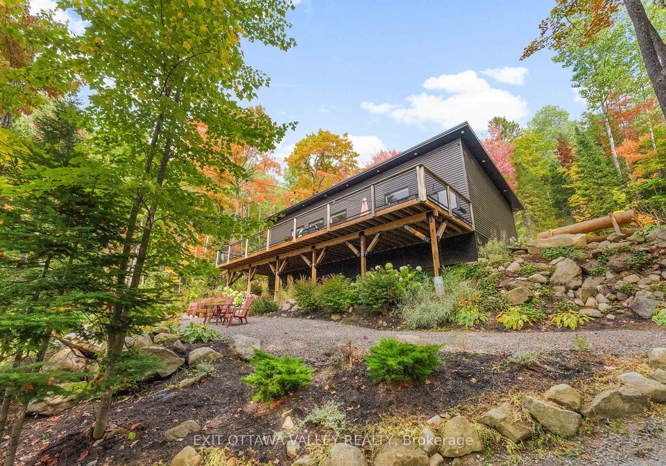 820-hopefield-road-e-madawaska-valley-ontario-x13170580