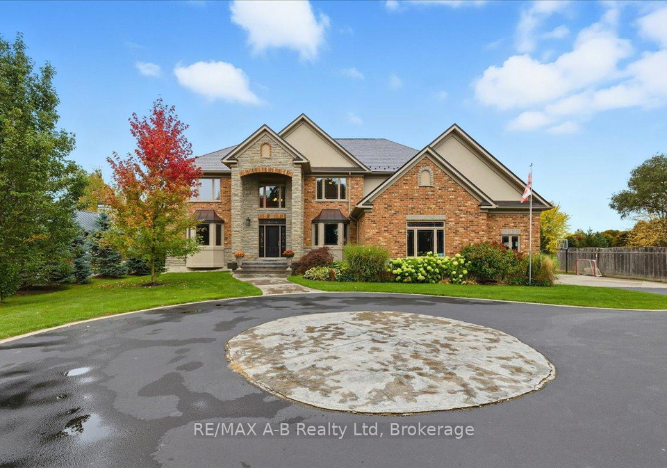 151-huron-road-perth-south-ontario-x13170864