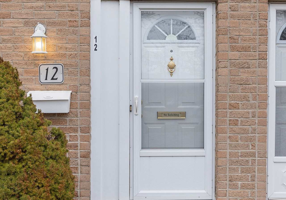 210-carlyle-drive-london-east-ontario-x13170904