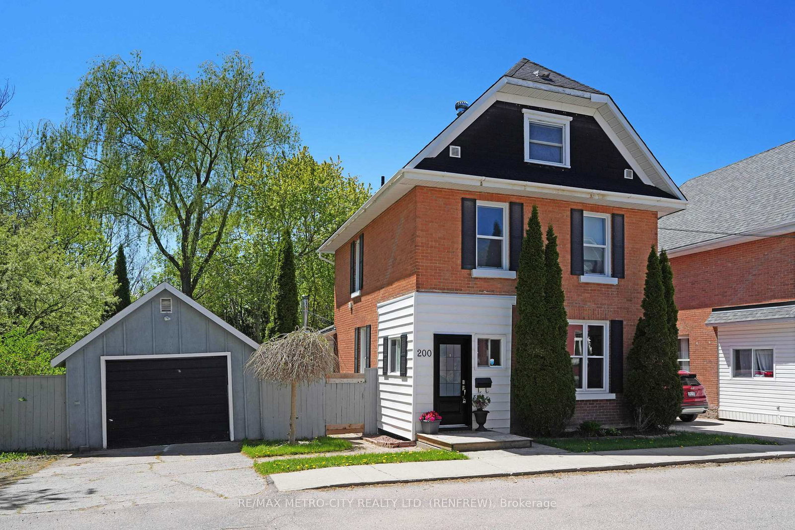 200-ross-street-renfrew-ontario-x13170932