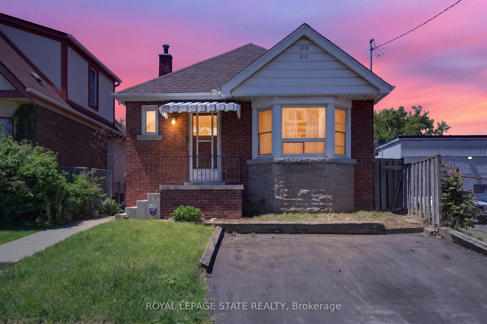 199-stirton-street-hamilton-ontario-x13170972