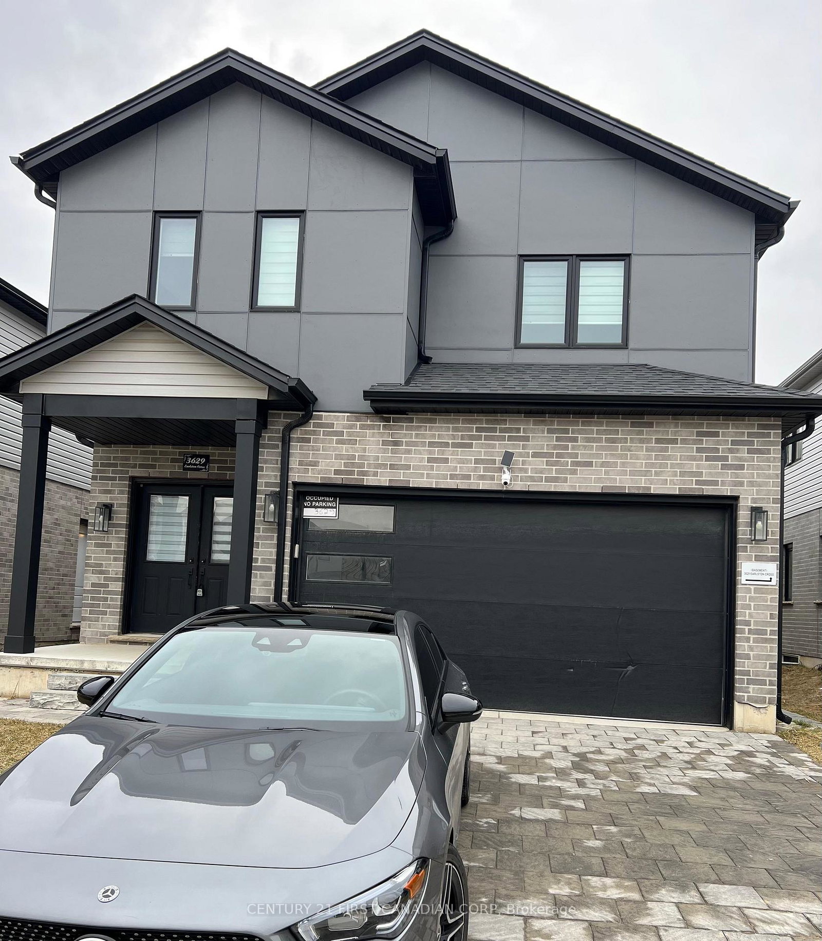 3629-earlston-cross-london-south-ontario-x13170978