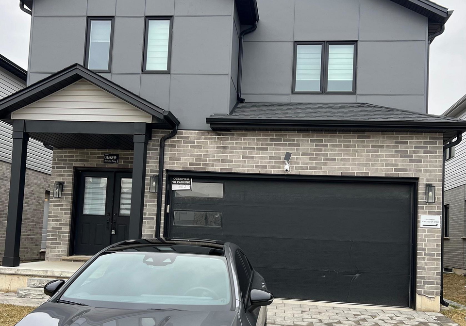 3629-earlston-cross-london-south-ontario-x13170978