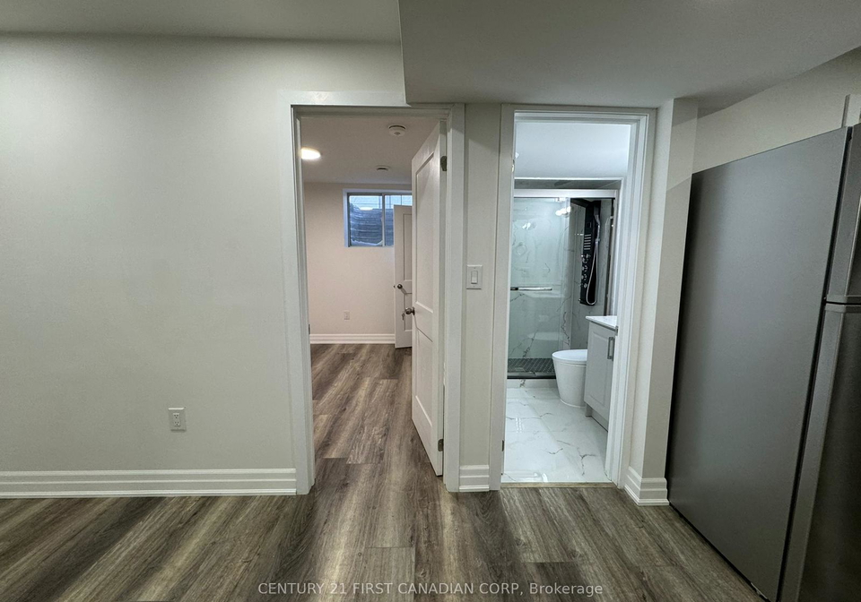 3629-earlston-cross-london-south-ontario-x13170978