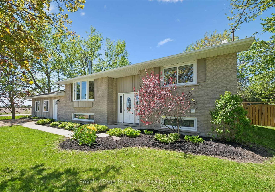 4-macdonald-street-centre-wellington-ontario-x13171022