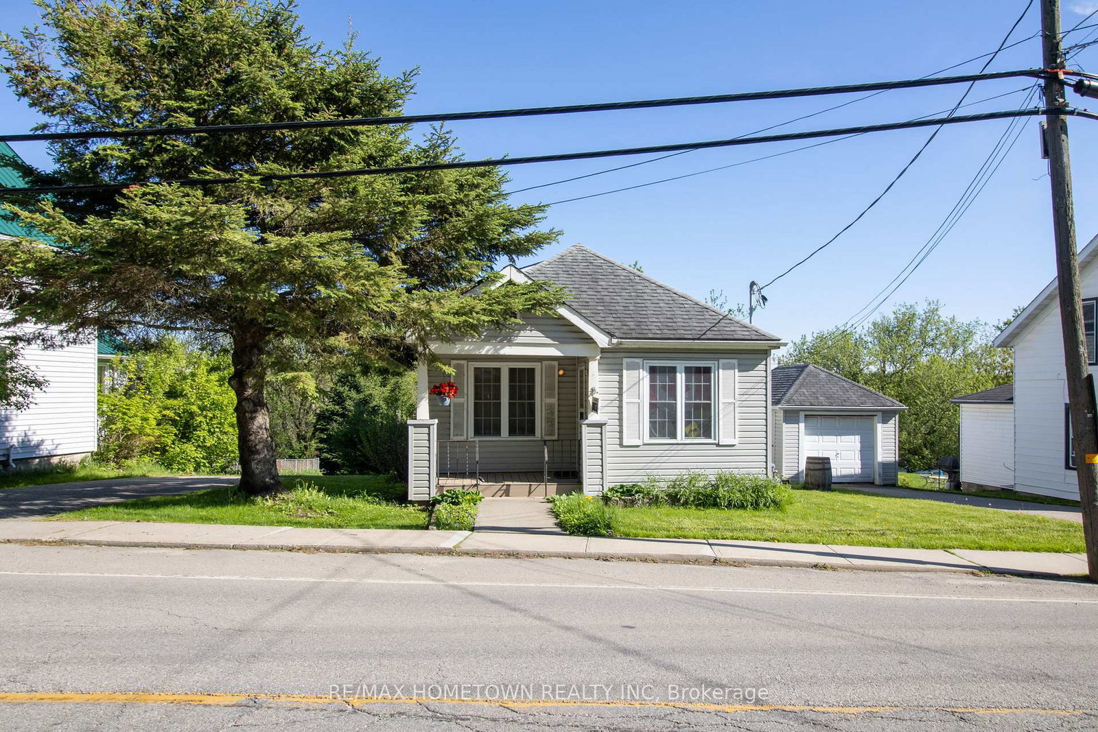 17-main-street-e-elizabethtown-kitley-ontario-x13171110