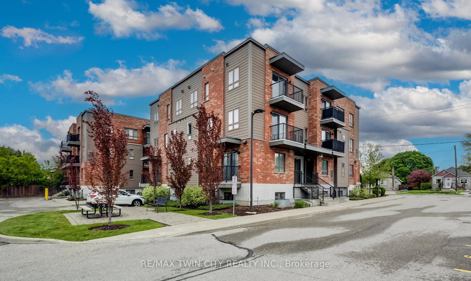 361-lancaster-street-w-kitchener-ontario-x13171456