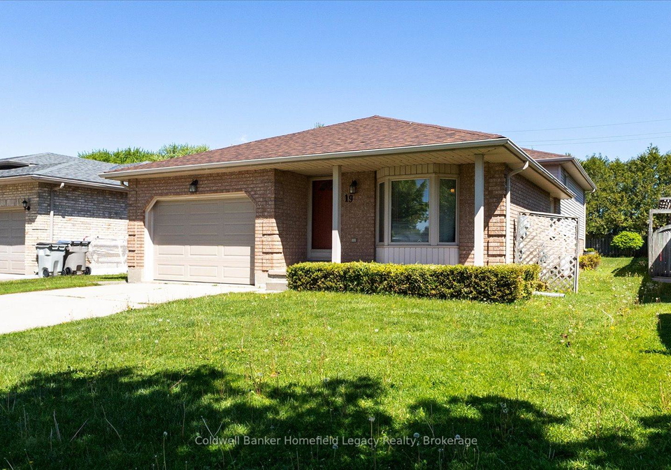 19-meadowridge-drive-st-marys-ontario-x13171552