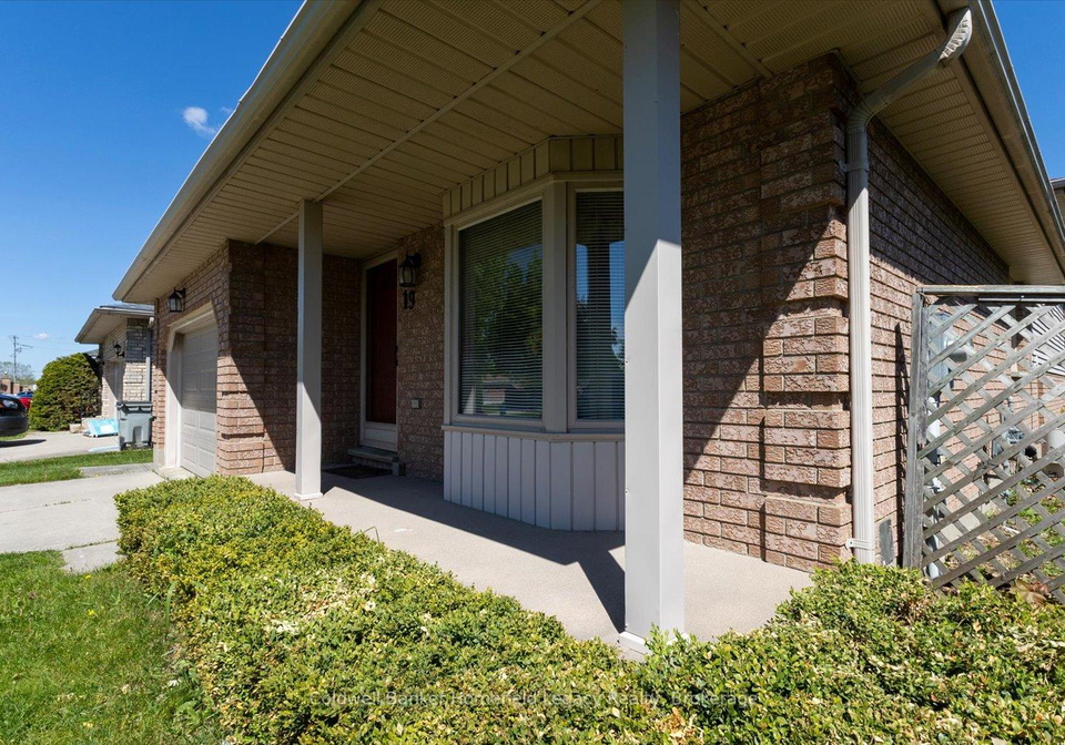 19-meadowridge-drive-st-marys-ontario-x13171552