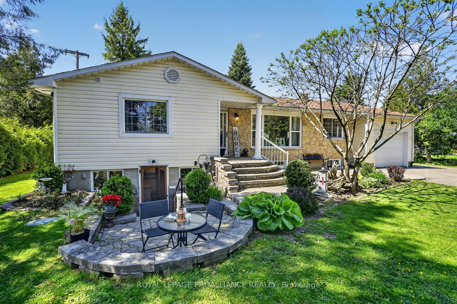1920-county-road-2-e-elizabethtown-kitley-ontario-x13171822