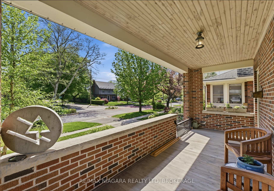 17-wolseley-avenue-st-catharines-ontario-x13171892