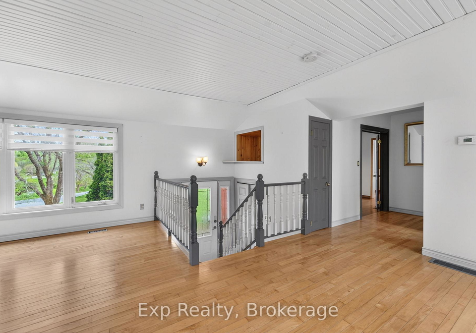 1207-shannon-road-prince-edward-county-ontario-x13172216