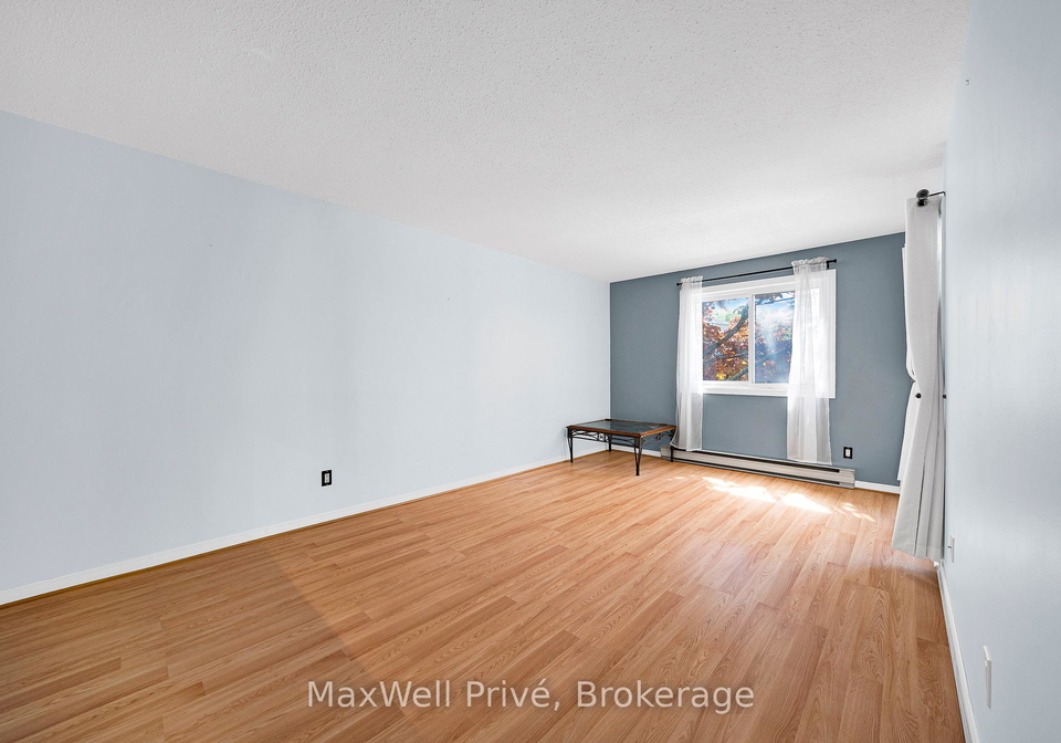 250-brittany-drive-ottawa-ontario-x13172364