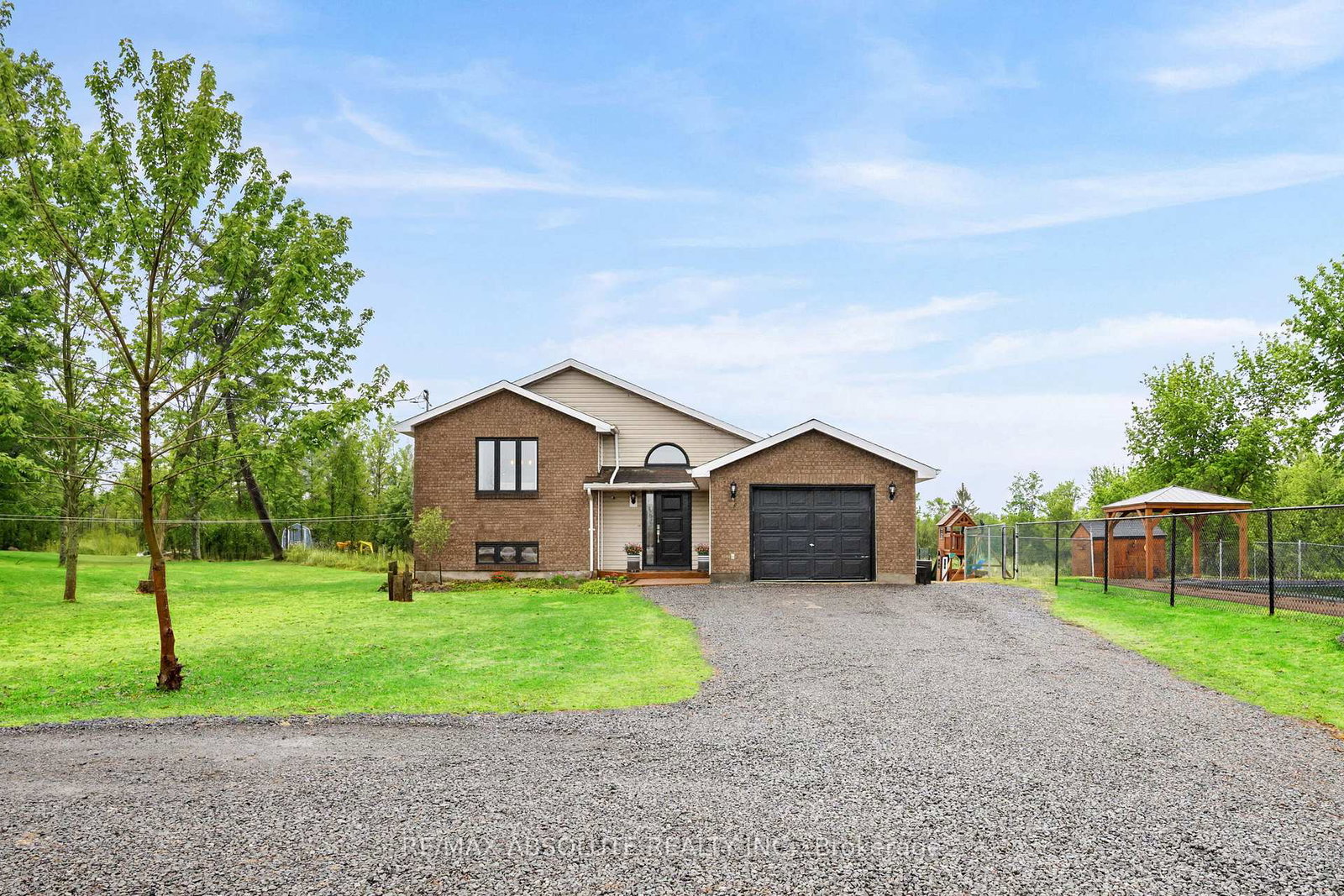 1877-russett-drive-mcnabbraeside-ontario-x13172432