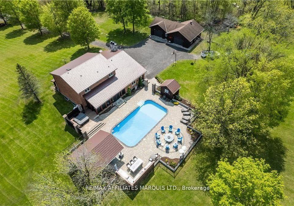 18521-county-road-19-south-glengarry-ontario-x13172560