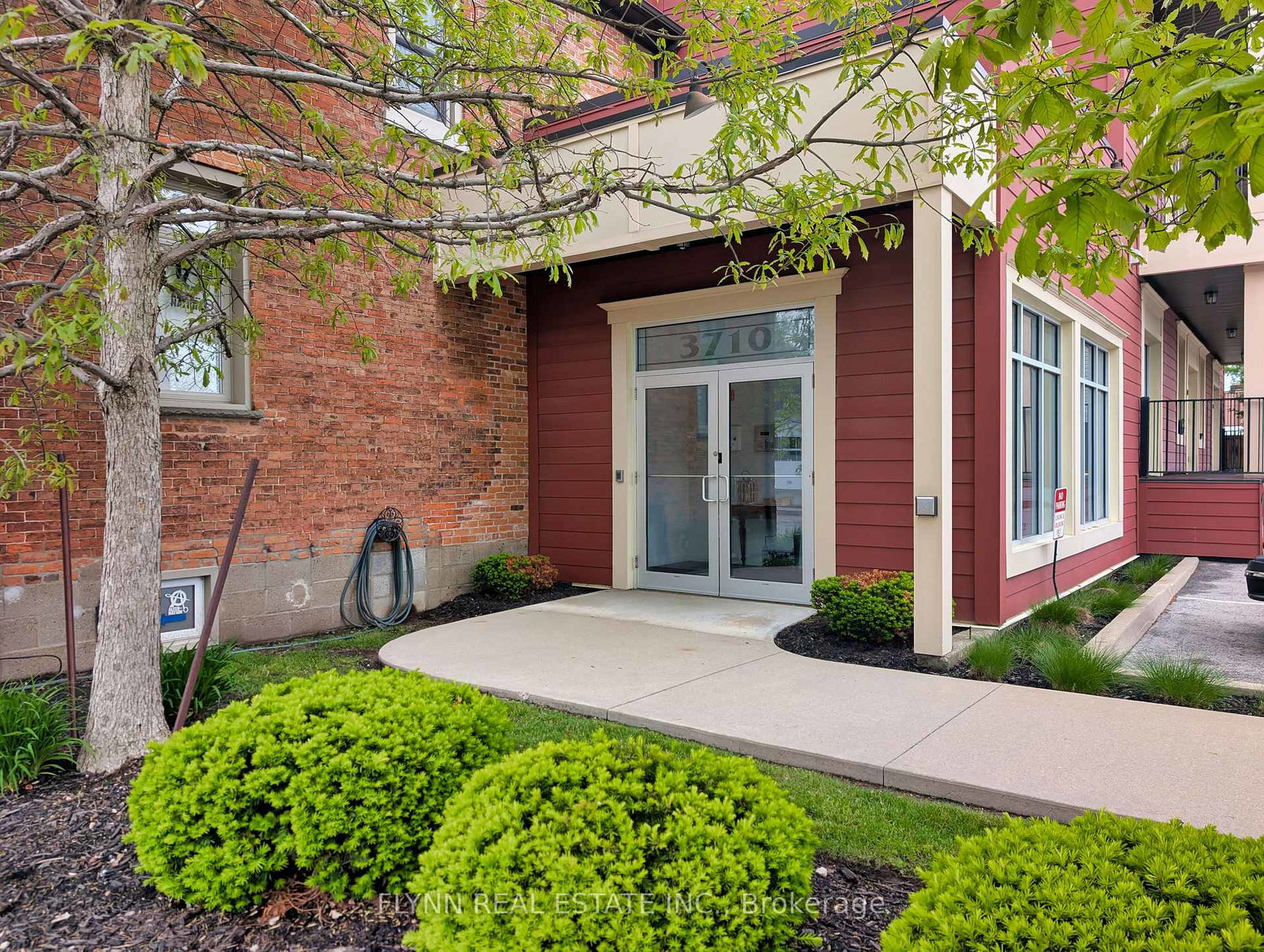 3710-main-street-niagara-falls-ontario-x13172598