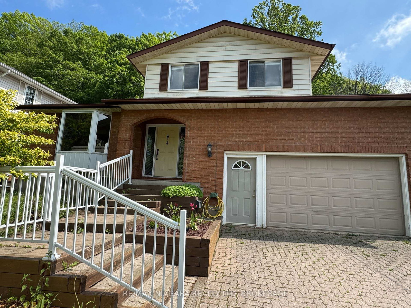4-trillium-lane-st-catharines-ontario-x13172914