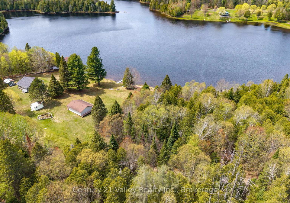 89a-lake-lapinskie-lane-madawaska-valley-ontario-x13173068