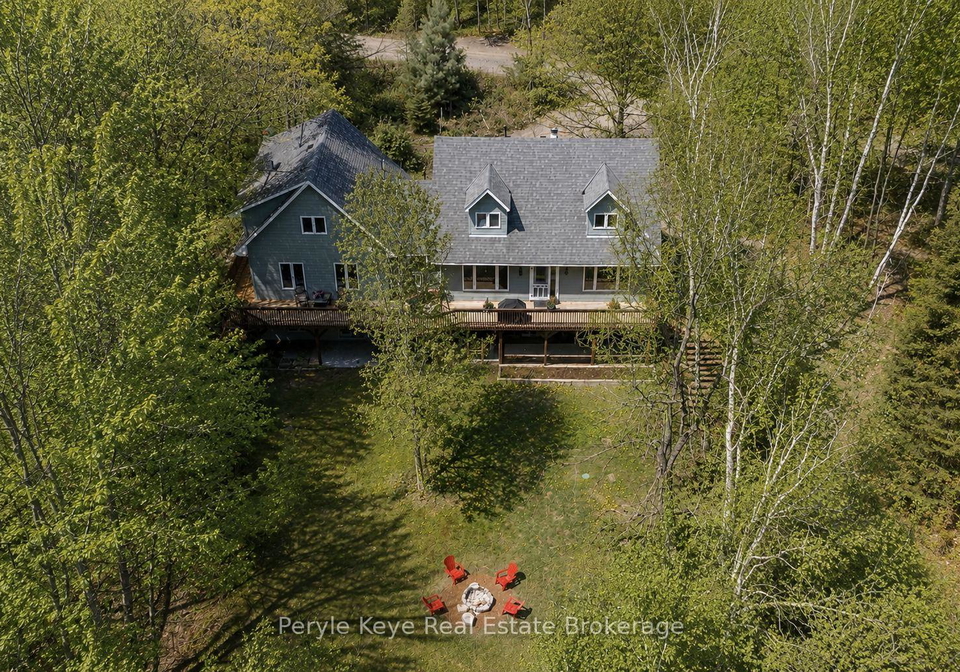 1042-hillside-crescent-lake-of-bays-ontario-x13173096