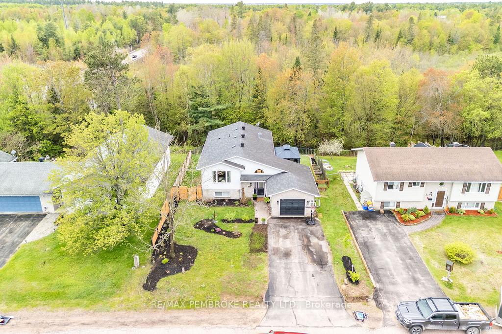 66-woodland-crescent-petawawa-ontario-x13173152