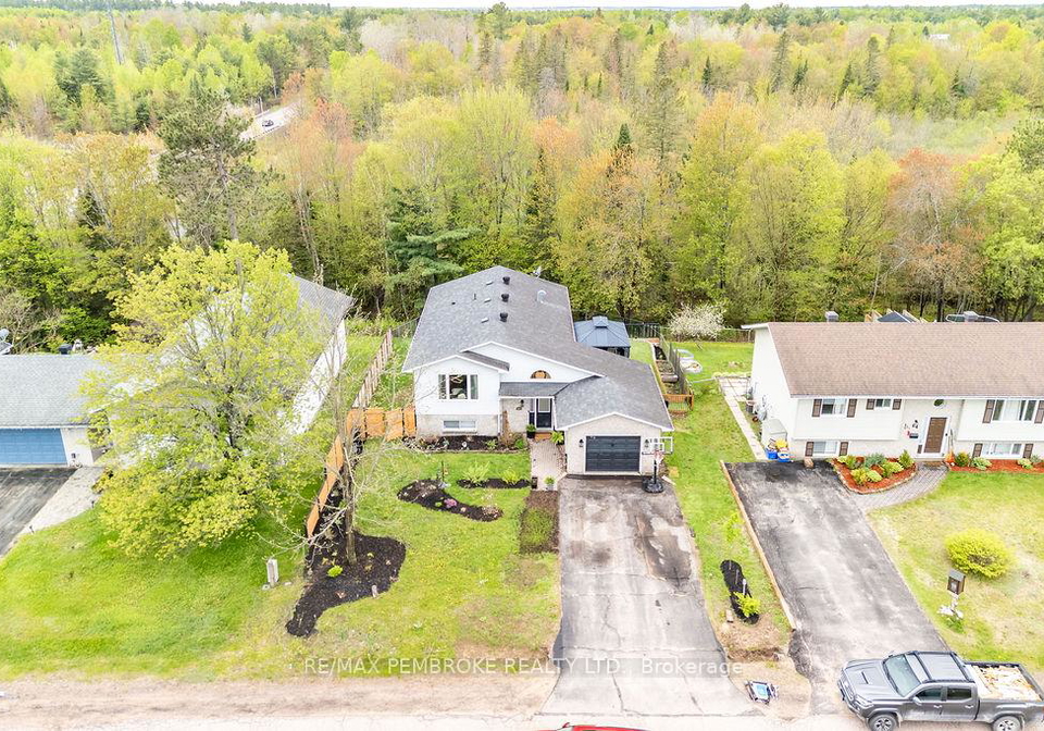 66-woodland-crescent-petawawa-ontario-x13173152
